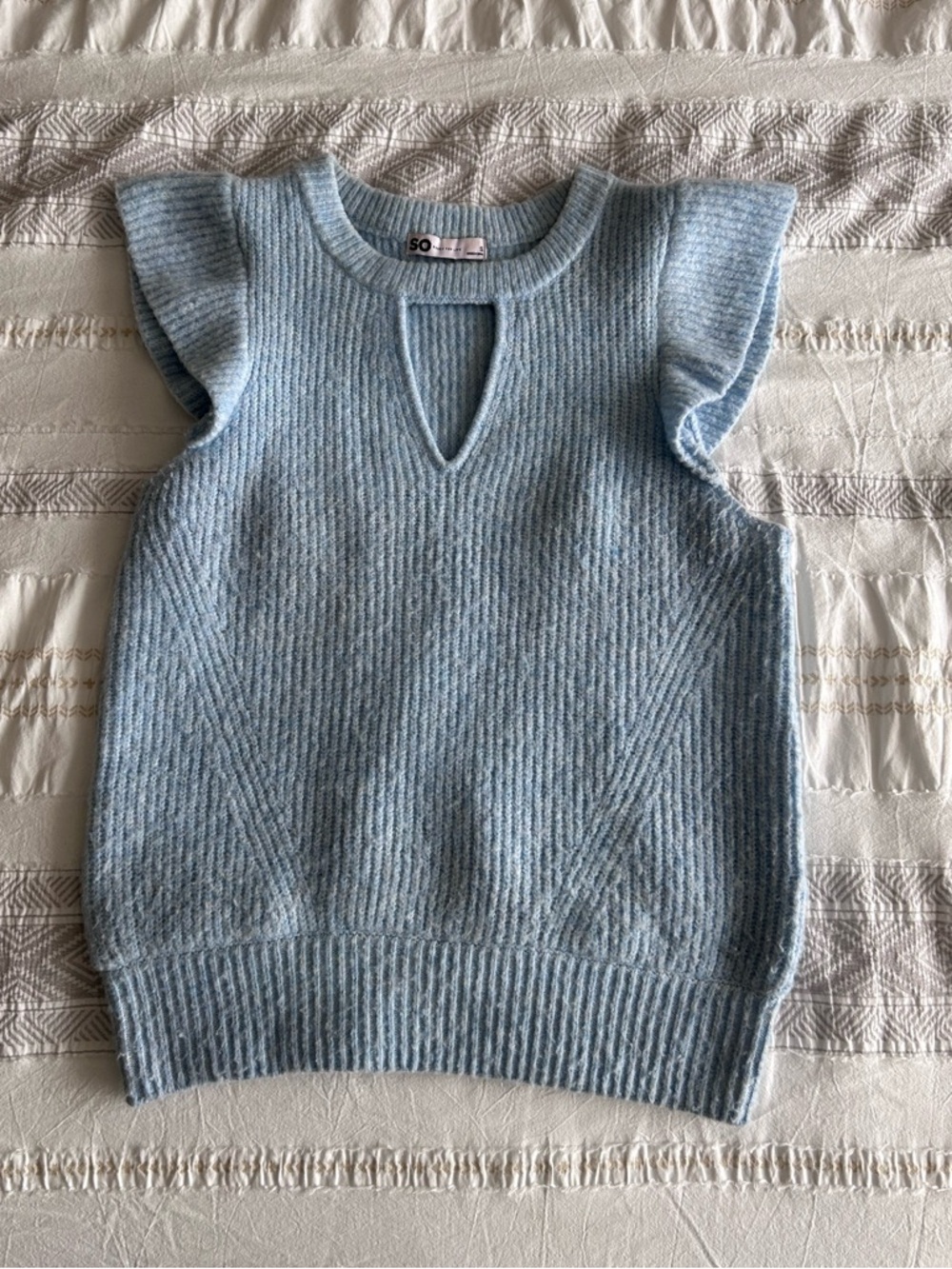 Light Blue Ribbed Knit Flutter Sleeve Tank with Keyhole